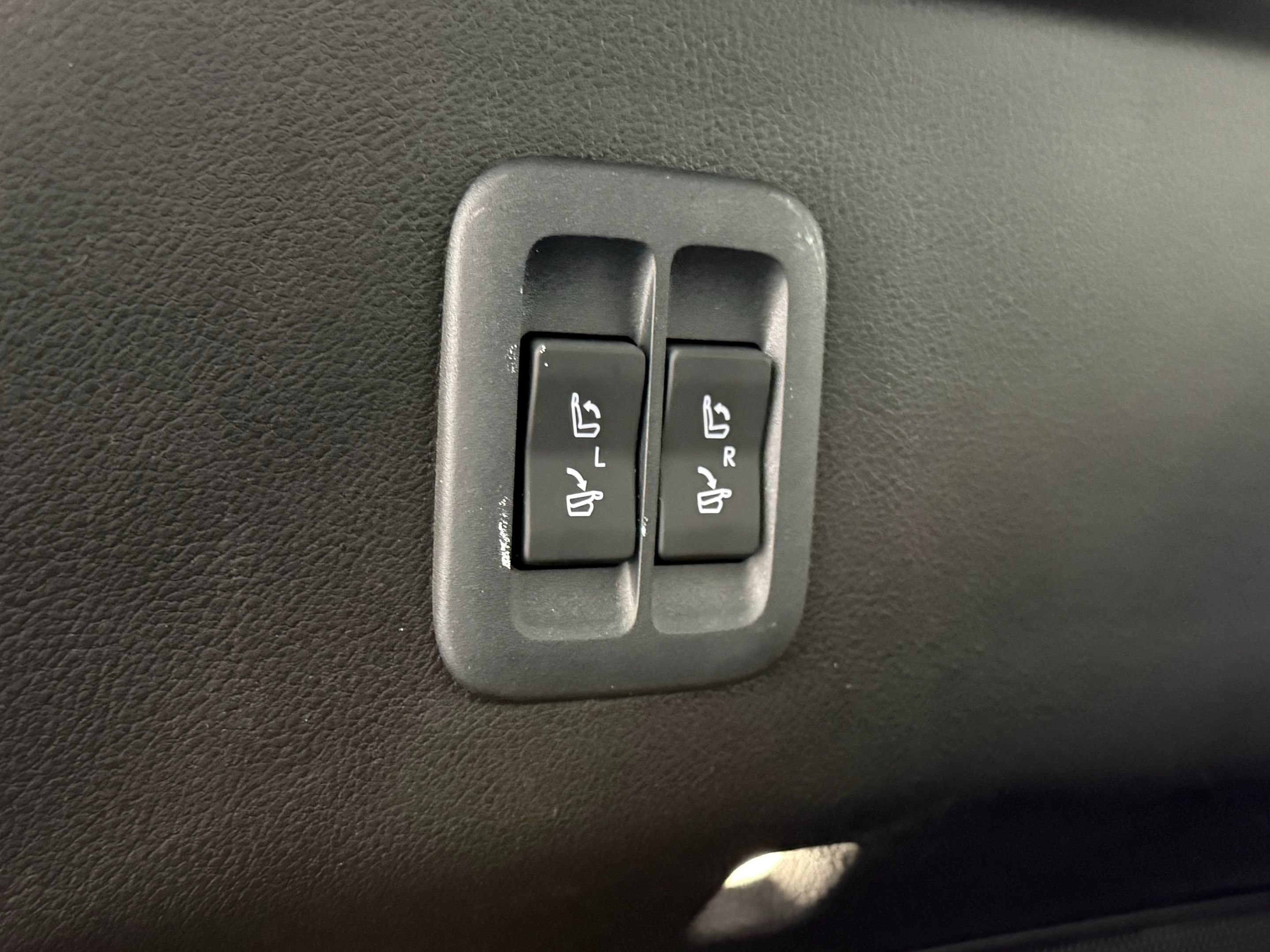 Used 2024 Lexus TX 500h AWD image 38