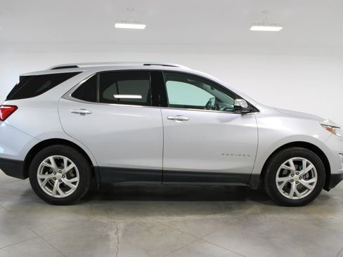 Used 2020 Chevrolet Equinox Premier image 11