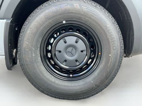 New 2025 Mercedes-Benz Sprinter 2500 image 33