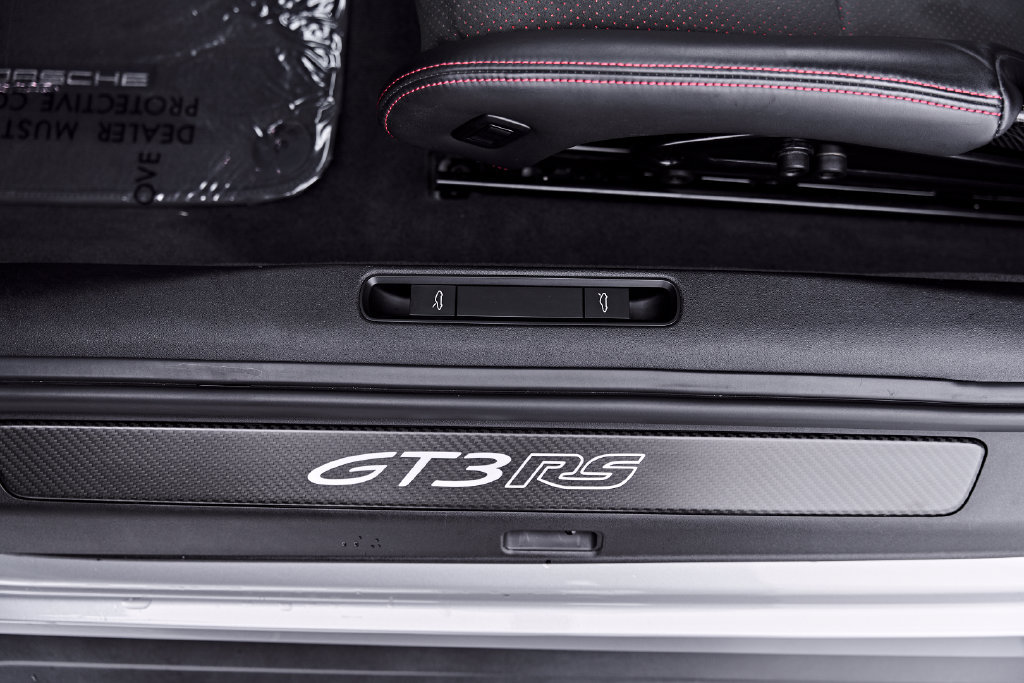 Used 2024 Porsche 911 GT3 RS RWD image 53
