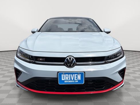 Used 2025 Volkswagen Jetta GLI Autobahn FWD image 2