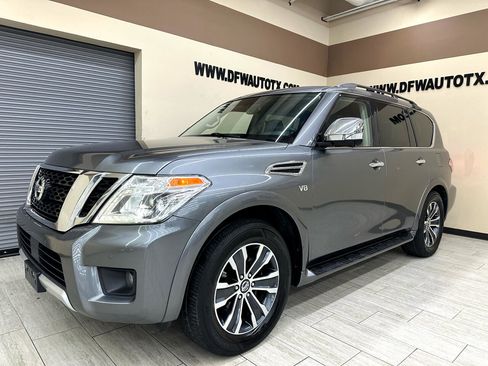 Used 2018 Nissan Armada SL w/ Moonroof Package image 2