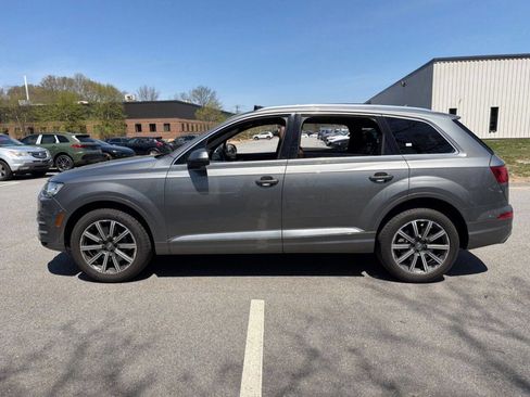 Used 2017 Audi Q7 3.0T Premium Plus w/ Premium Plus Package AWD/4WD image 10