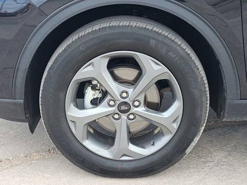 Used 2025 Ford Escape ST-Line AWD/4WD image 9