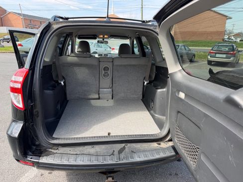 Used 2010 Toyota RAV4 4WD V6 image 12