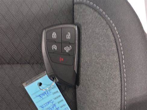 Used 2024 GMC Sierra 1500 Elevation image 33