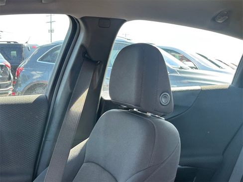 Used 2023 Chevrolet Malibu LT image 14