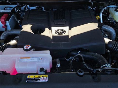 New 2026 Toyota Tundra SR5 image 15