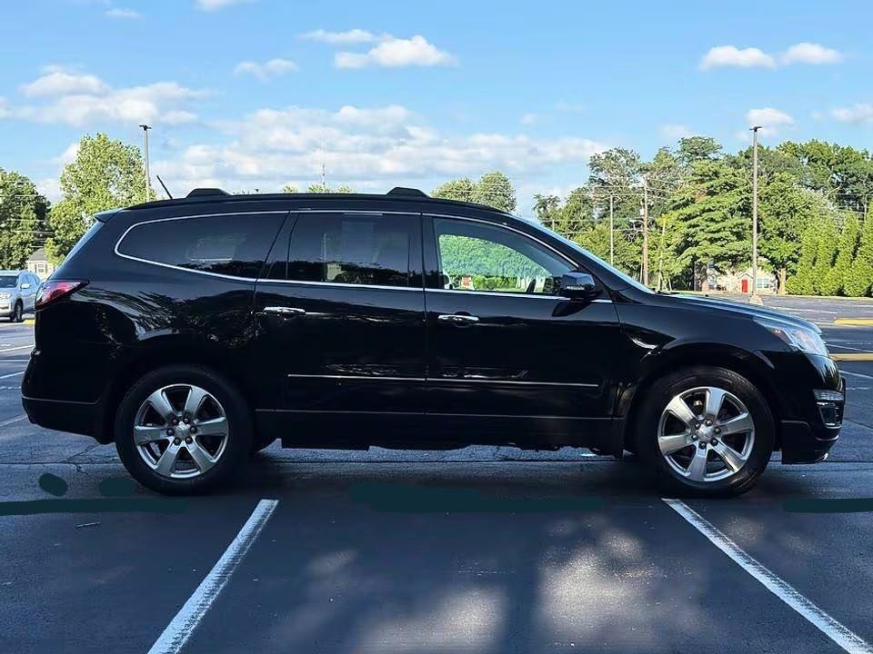 Used 2017 Chevrolet Traverse Premier AWD/4WD image 9