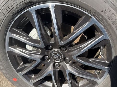 New 2026 Toyota Corolla Cross XLE FWD image 10