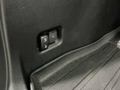 Used 2021 Ford Edge SEL image 28