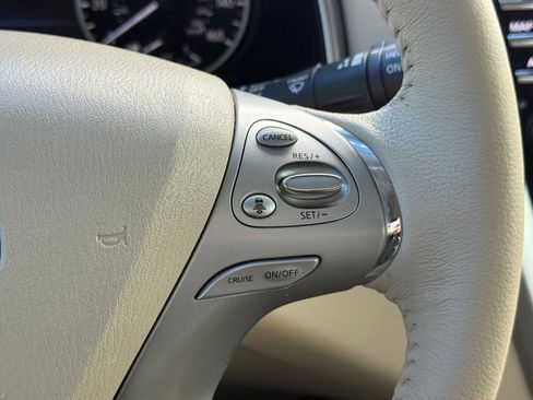 Used 2018 Nissan Murano SV w/ Premium Package image 27