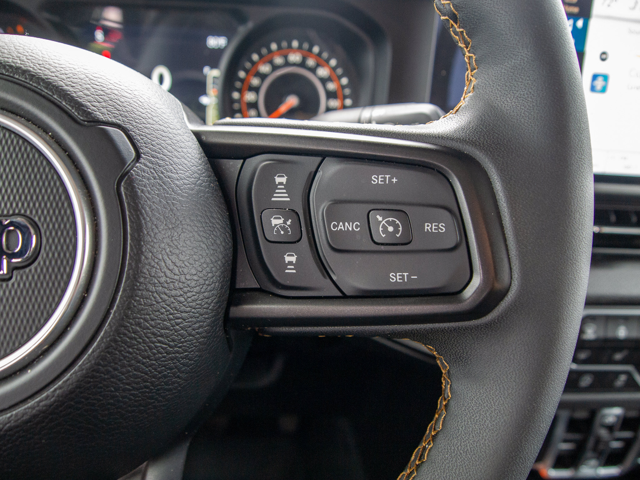 Used 2024 Jeep Gladiator Sport AWD/4WD image 22