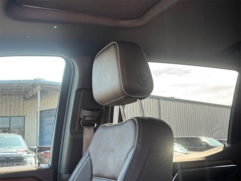 Certified 2025 GMC Sierra 1500 Denali w/ Denali Reserve Package image 11