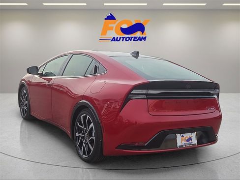 New 2026 Toyota Prius Plug-In Hybrid image 3