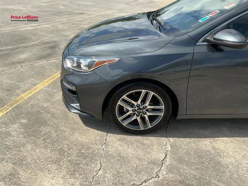 Used 2021 Kia Forte EX image 3