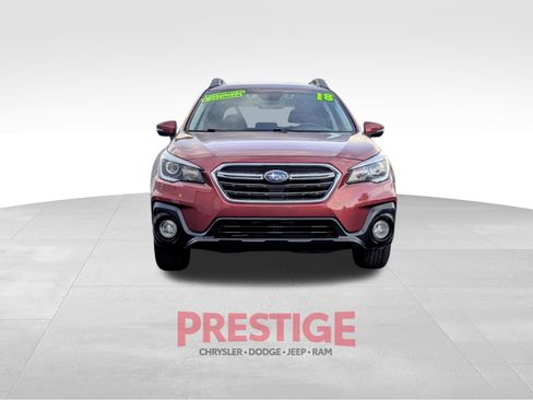 Used 2018 Subaru Outback 2.5i Limited image 3
