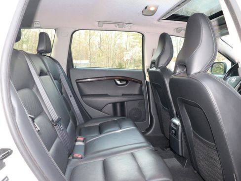 Used 2012 Volvo XC70 T6 image 34