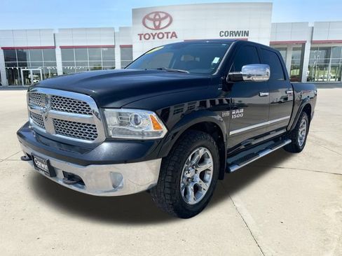 Used 2015 RAM 1500 Laramie w/ Convenience Group AWD/4WD image 7