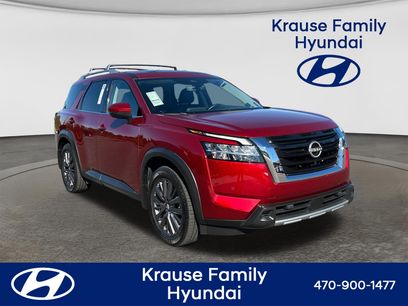 Used 2023 Nissan Pathfinder SL w/ SL Premium Package