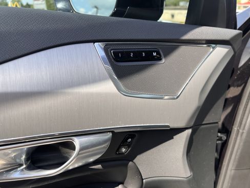 Certified 2024 Volvo XC90 B5 Core image 9