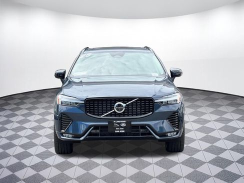 Used 2025 Volvo XC60 B5 Ultra w/ Protection Package Premier AWD/4WD image 4