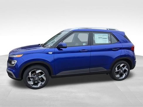 New 2026 Hyundai Venue SEL FWD image 4