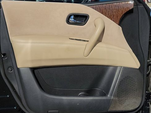 Used 2017 Nissan Armada SV image 11