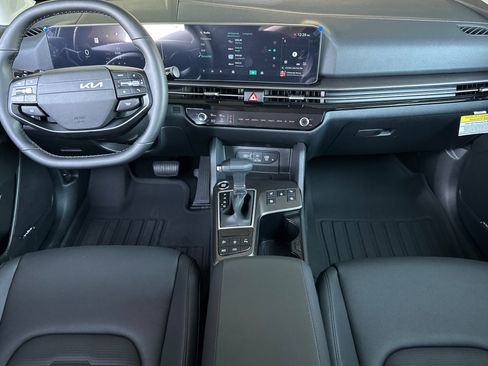 New 2026 Kia Sportage SX AWD/4WD image 14