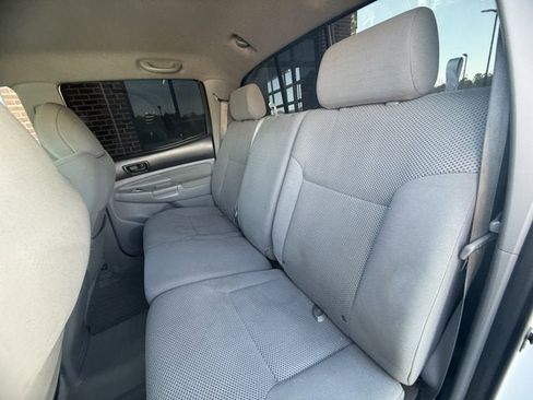 Used 2010 Toyota Tacoma 4x4 Double Cab image 13
