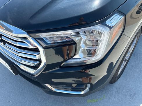 Used 2024 GMC Terrain SLT AWD/4WD image 11