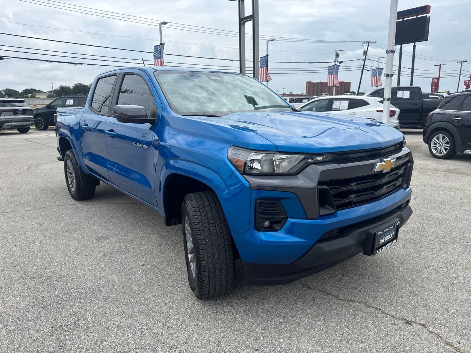 Used 2024 Chevrolet Colorado LT w/ LT Convenience Package AWD/4WD image 9