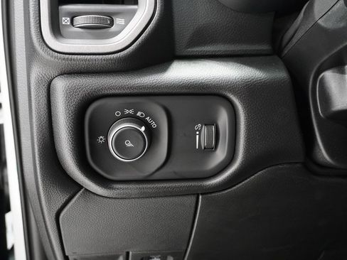 Used 2024 RAM 3500 Tradesman image 25