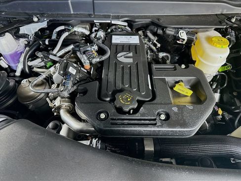 New 2026 RAM 3500 Limited AWD/4WD image 18