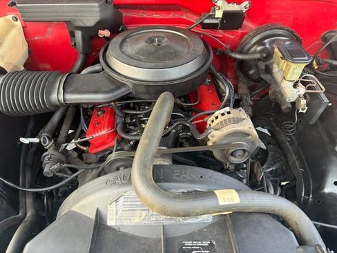 Used 1988 GMC Sierra 1500 2WD Regular Cab image 19