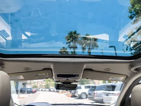 New 2024 Land Rover Discovery Sport S image 16