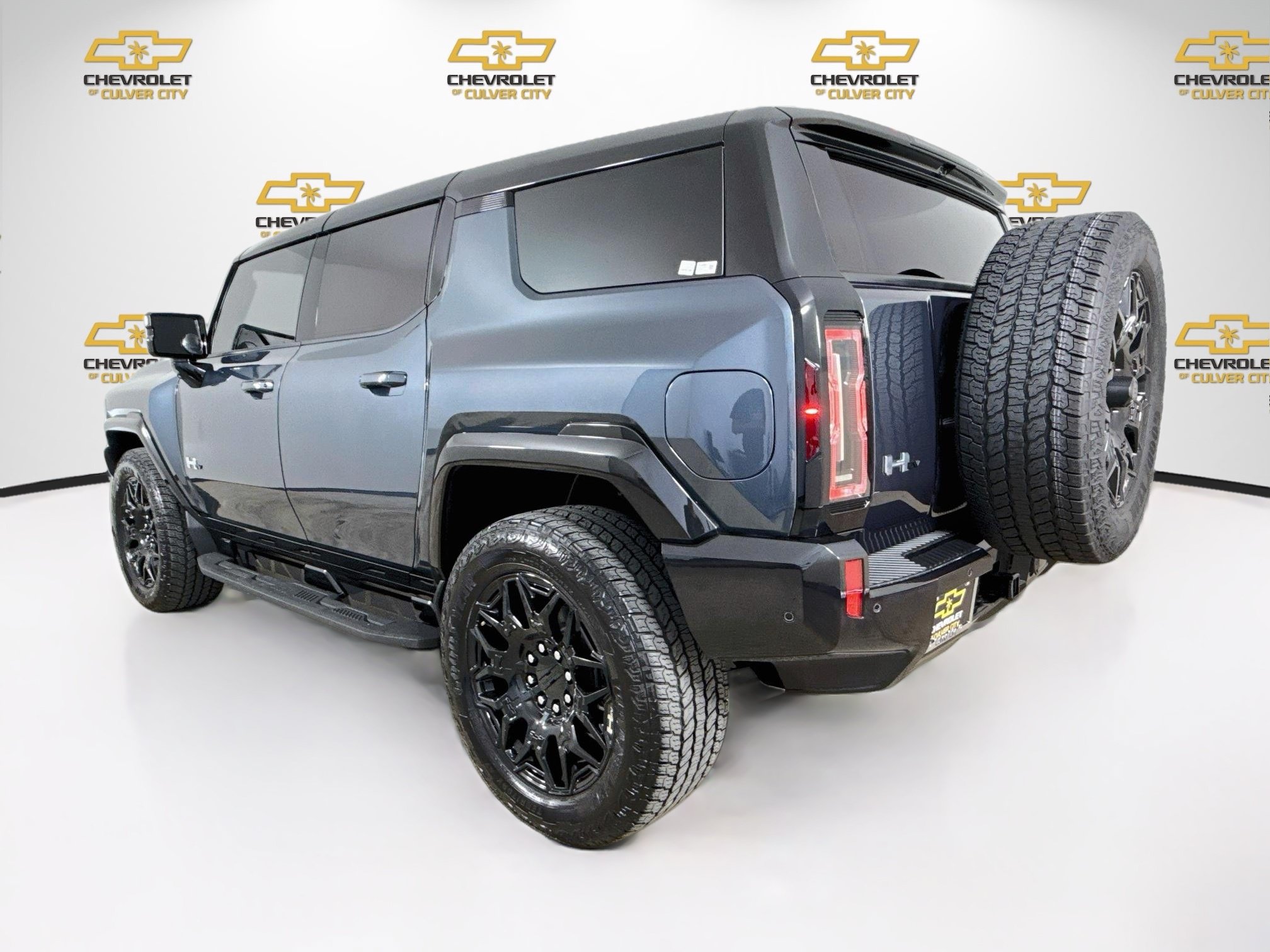 Used 2025 GMC Hummer EV 2X AWD/4WD image 6