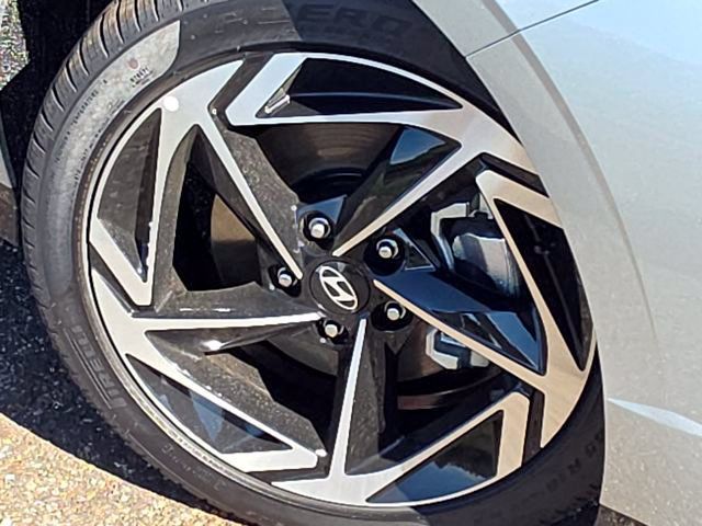 Certified 2026 Hyundai Sonata SEL AWD/4WD image 23
