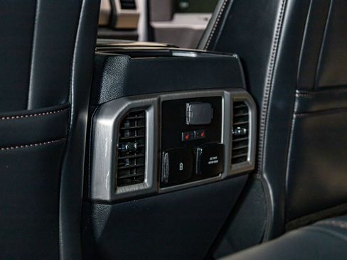 Used 2022 Ford F350 Platinum w/ FX4 Off-Road Package image 26