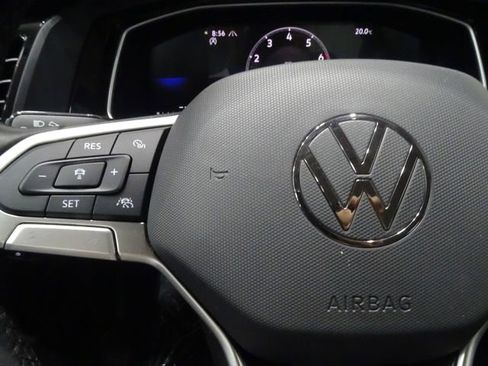 Used 2024 Volkswagen Jetta SE image 21