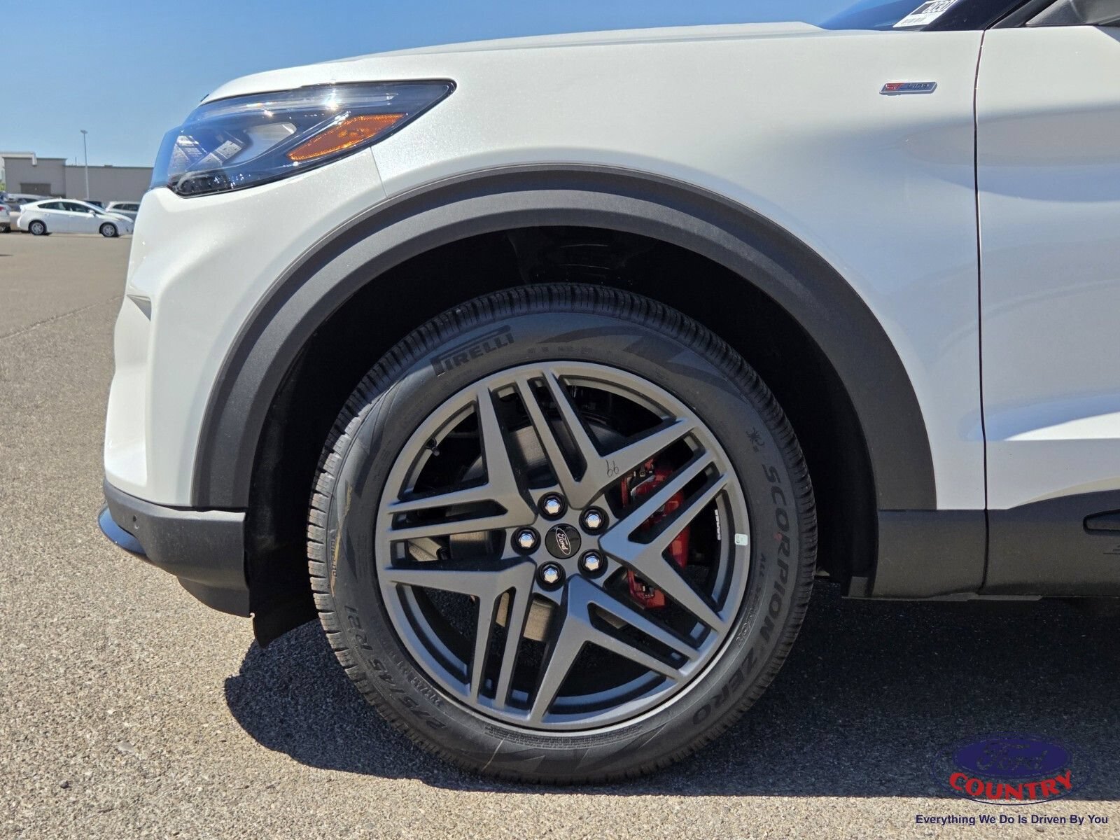 New 2026 Ford Explorer ST-Line w/ ST-Line Street Pack AWD/4WD image 5
