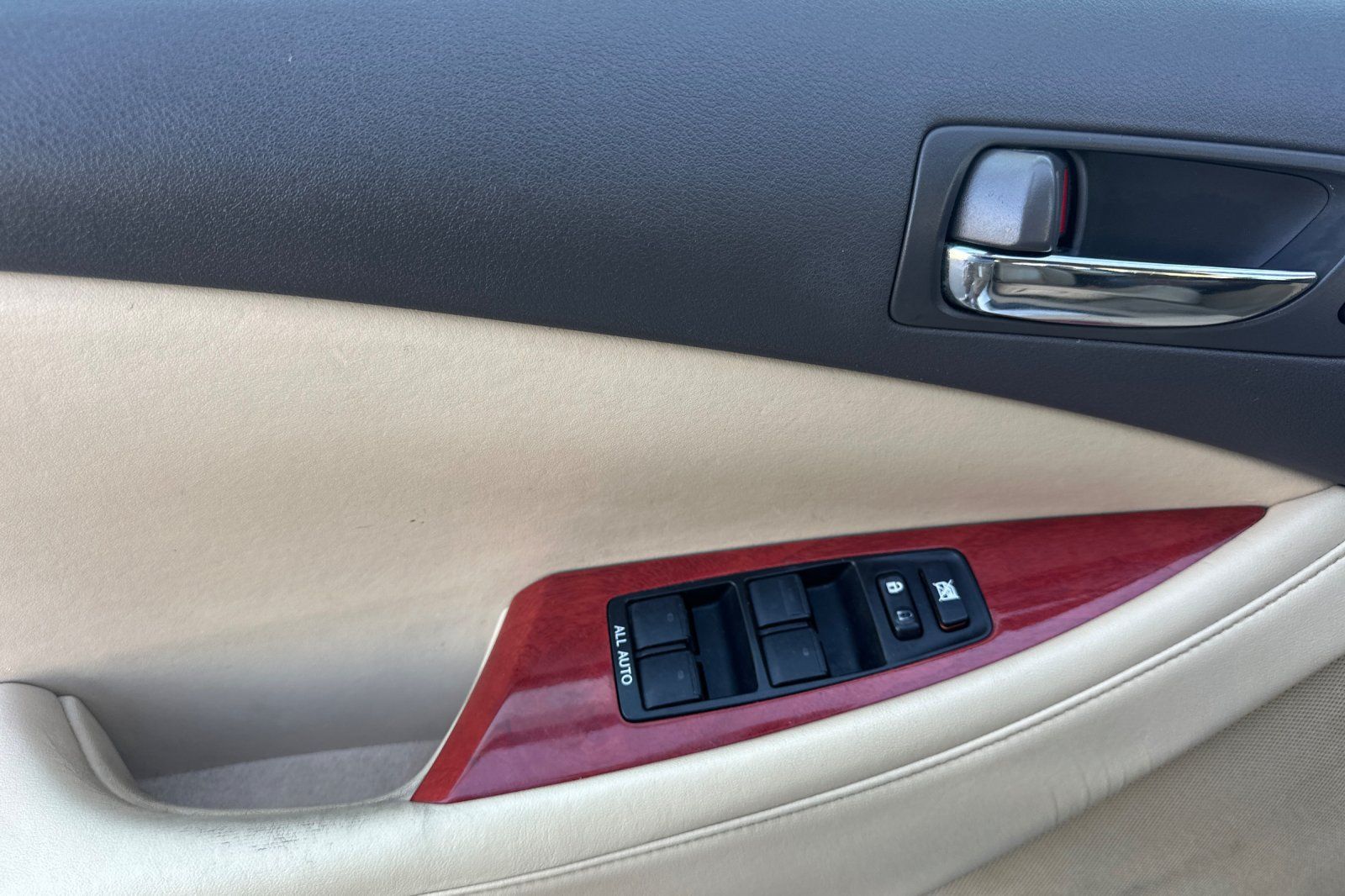 Used 2007 Lexus ES 350 w/ Premium Plus Pkg FWD image 11