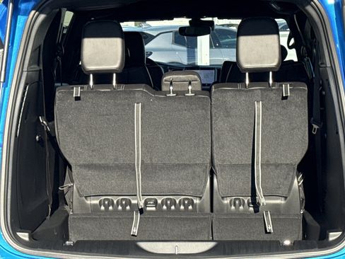 New 2026 Chrysler Pacifica Select image 13
