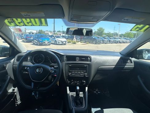 Used 2015 Volkswagen Jetta S FWD image 13