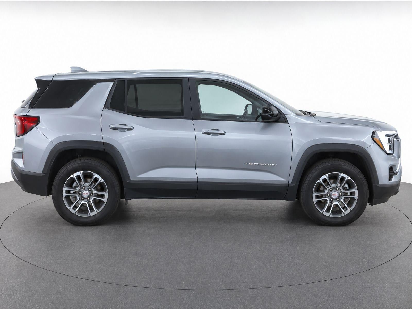 Used 2025 GMC Terrain Elevation AWD/4WD image 4