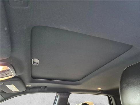 Used 2017 Jeep Grand Cherokee Limited AWD/4WD image 15