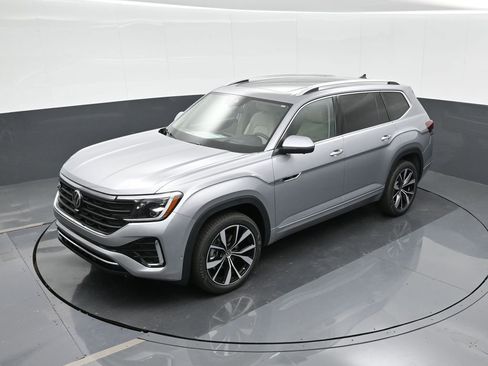 New 2026 Volkswagen Atlas SEL Premium R-Line image 23