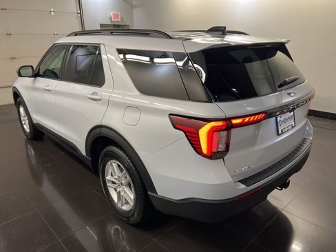 New 2026 Ford Explorer Active image 4
