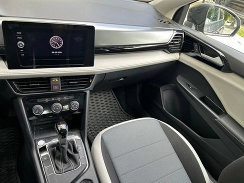 Used 2025 Volkswagen Taos S FWD image 11