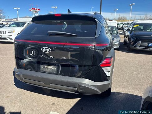 Used 2024 Hyundai Kona SEL image 7